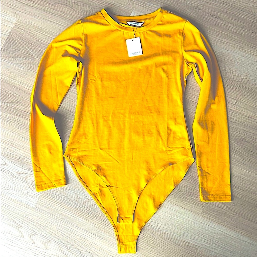 Mangopop LS Bodysuit Women’s S Yellow NWT Snap Closure Bright Bold